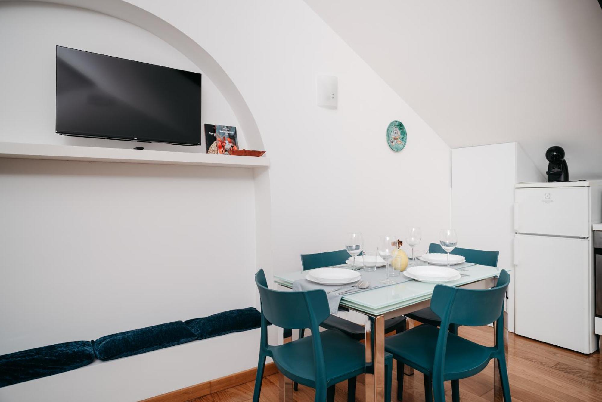 Apartamento Un Posto Al Duomo Nápoles